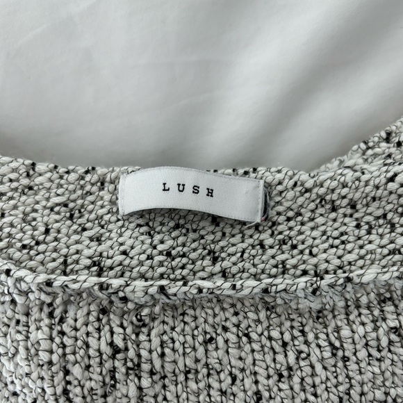 Lush Knit Striped Grey Sweater - Picture 4 of 4